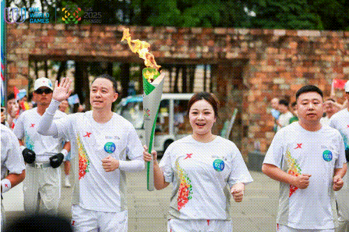 这群成都世运会火炬手，传递产业创新火种插图2