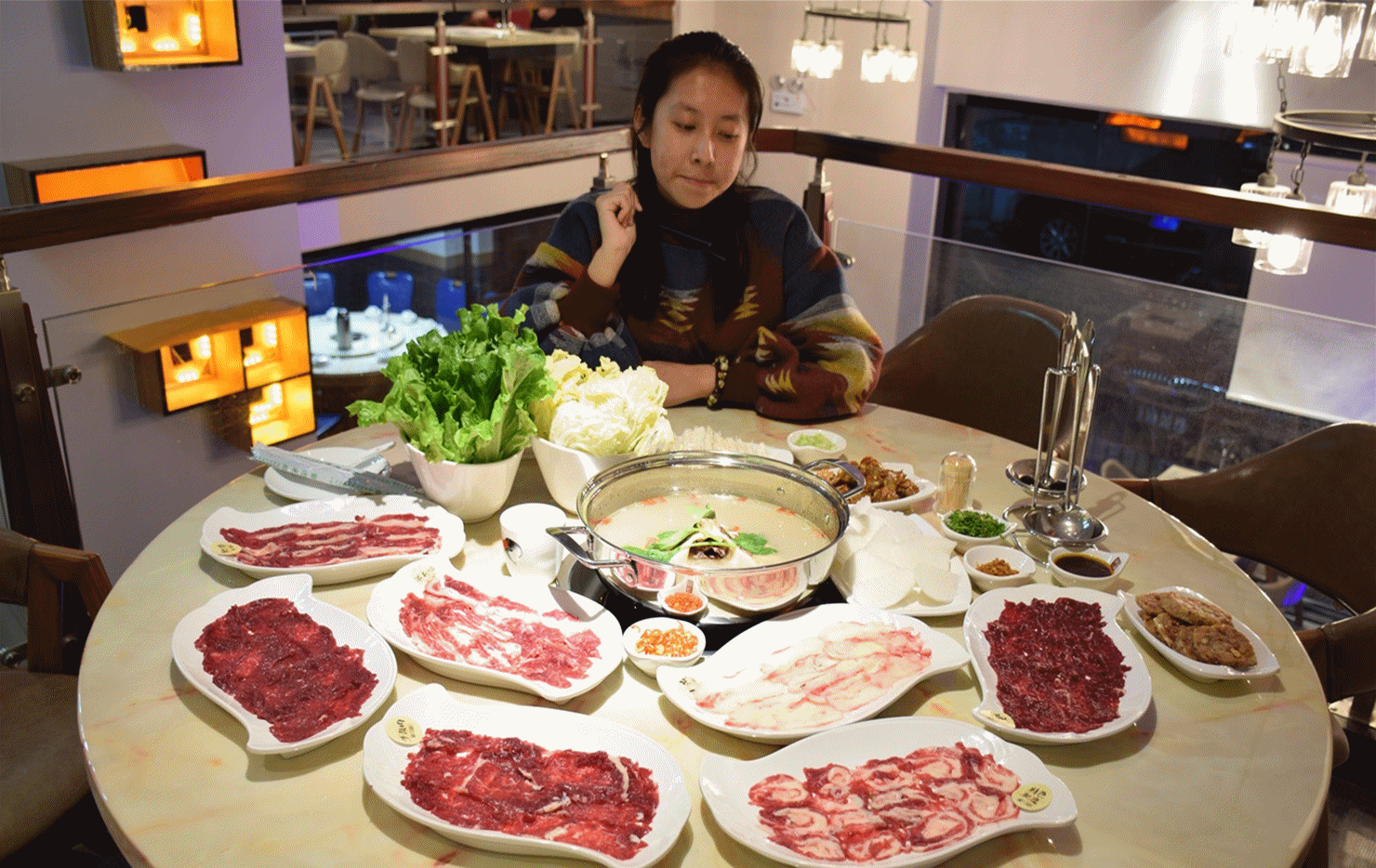 在东城终于可以吃到海记牛肉火锅啦!还全场6.8折!