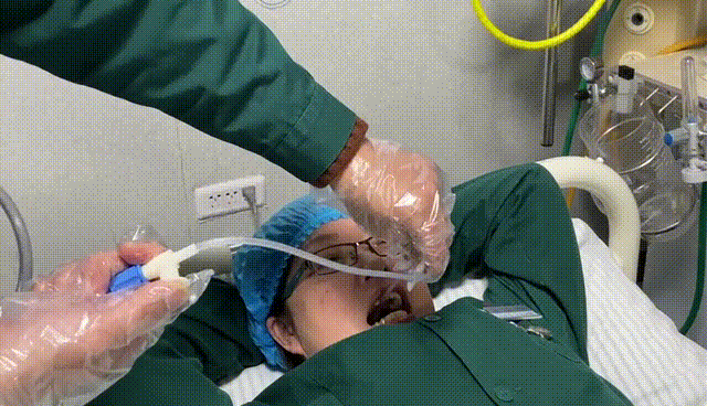 插管呼吸机有什么利弊ICU护士体验插管：终于知道病人有多难受了_https://www.jmylbn.com_新闻资讯_第3张