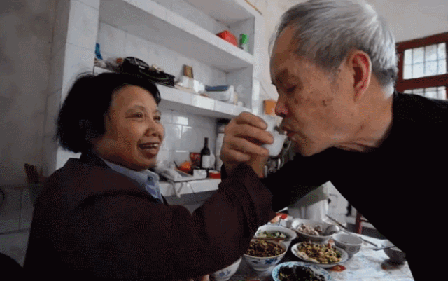 1500Ԫ�Ĵ�Ƭ�����Ϲ��ħ�ã��������˼ҵ�ģ��