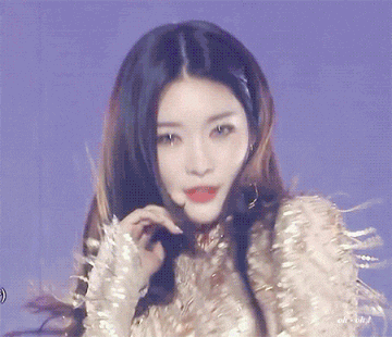 繼泫雅、宣美後南韓最紅女 Solo 是她！這位在 Rich Brain 機車前座耍辣的漂亮妹子到底是何方神聖？