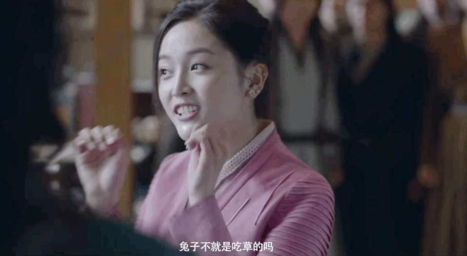 吴宣仪公费恋爱？和男方多次撞同款，对象竟然是他......
