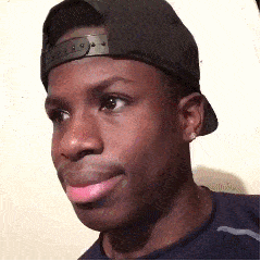 一学医小伙儿见血必晕，看到同学挤痘痘都能晕倒……