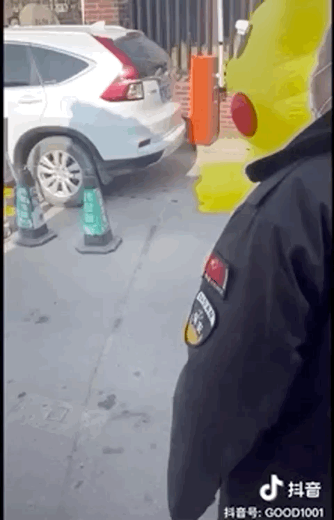 【爆笑】疫情时期开工营业：店老板的智慧真绝了！哈哈哈哈哈哈哈哈（组图） - 27