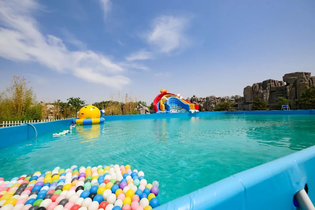 日记蓝调庄园更向往在水中畅快的游泳让人想要去喝杯冰可乐炎热的暑气