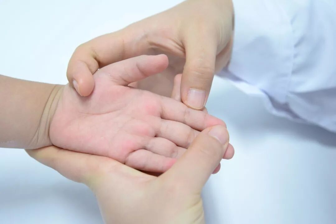 <div id="miniDetail"> 					 					     <input type="hidden" id="num" value="0">    					 					<i(图2)