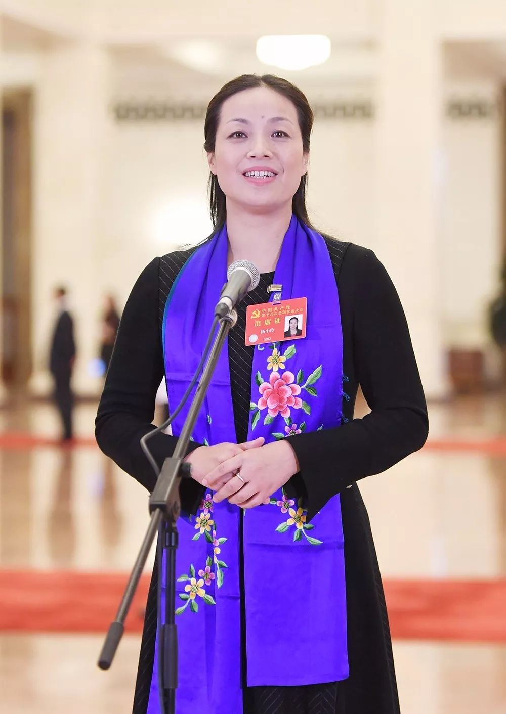 这两天,16名女代表亮相"党代表通道,看看她们都是谁!