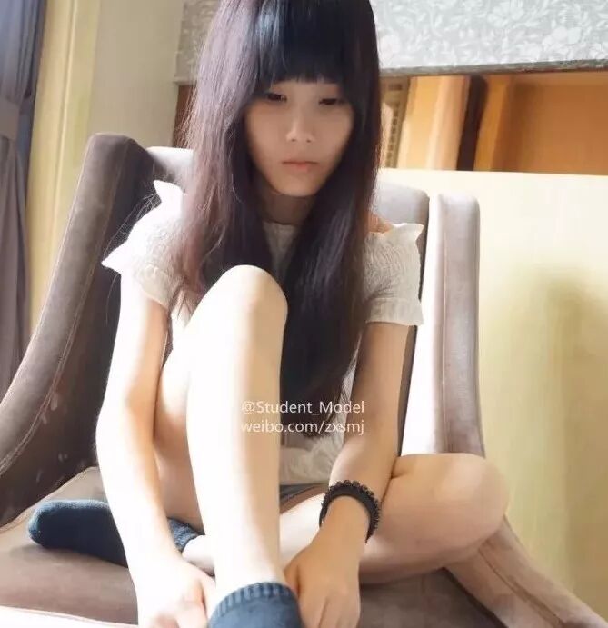 叛逆系肉丝美少女 高校美足控 微信公众号文章阅读 Wemp