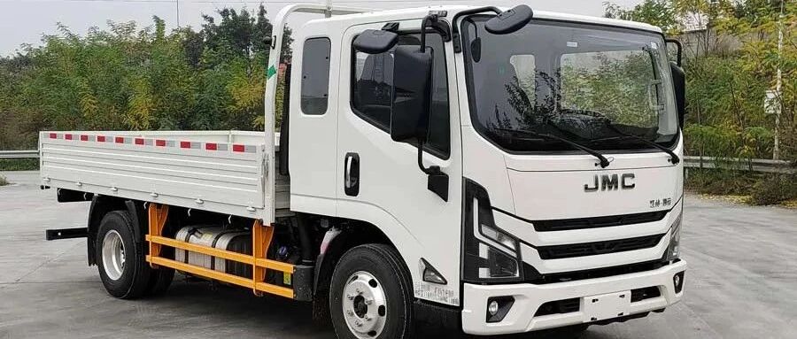 腾豹2.5L+143匹 比现款漂亮百倍 江铃全新凯运实车被曝 | 卡车之友网