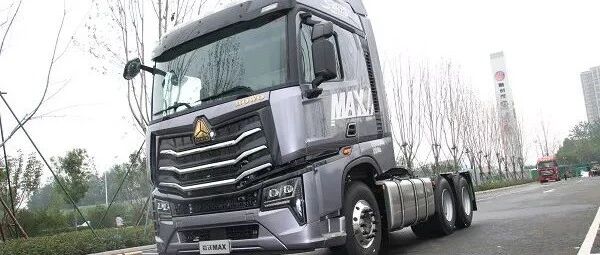 顶级双引擎+自动挡 豪沃MAX优秀看得见 | 卡车之友网