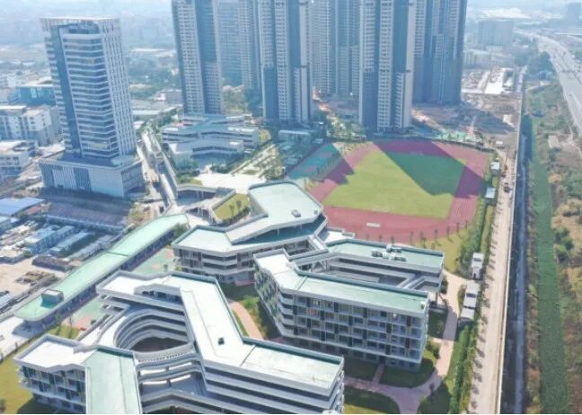 白云 | 云湖花城提前半年交付！千亿新城连甩劲爆利好~