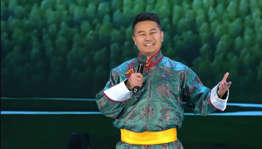 基层艺讯 | 当诗歌邂逅草原！2025“兴安诗会”在星光与绿意中浪漫启幕！ 第11张