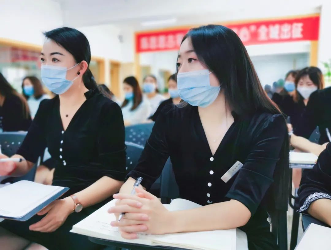 陈思思古筝艺校——学校疫情防控培训讲座