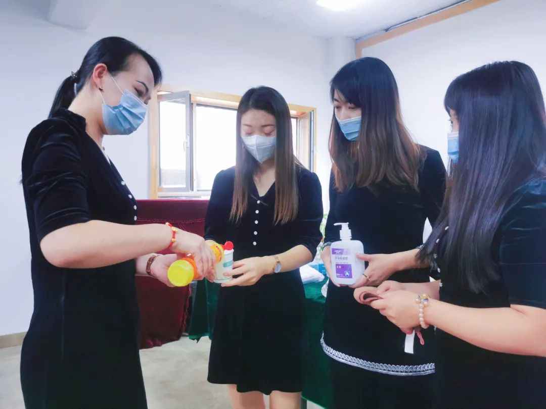 陈思思古筝艺校——学校疫情防控培训讲座