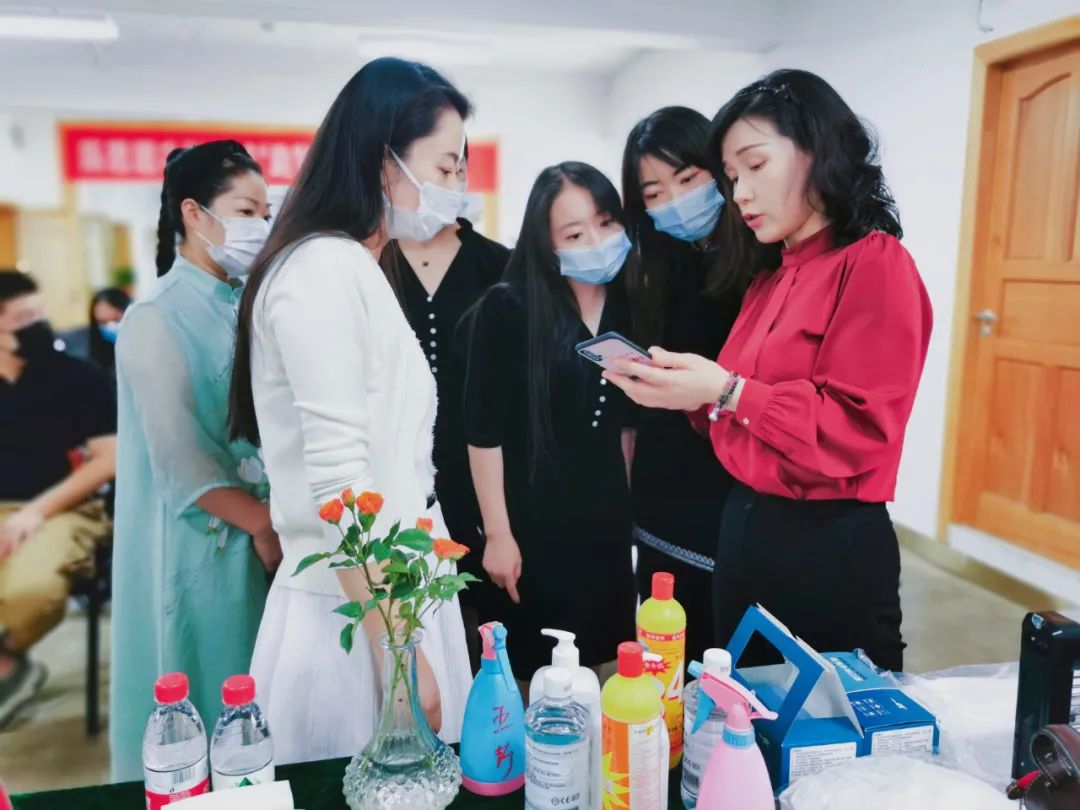 陈思思古筝艺校——学校疫情防控培训讲座