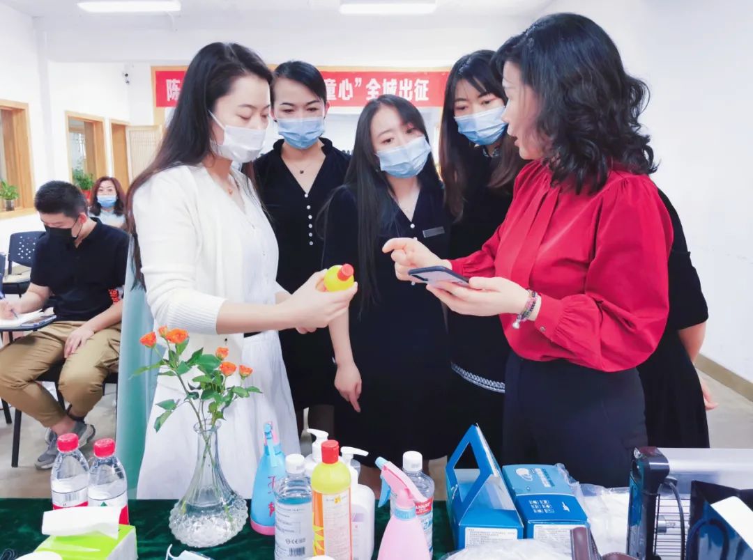 陈思思古筝艺校——学校疫情防控培训讲座