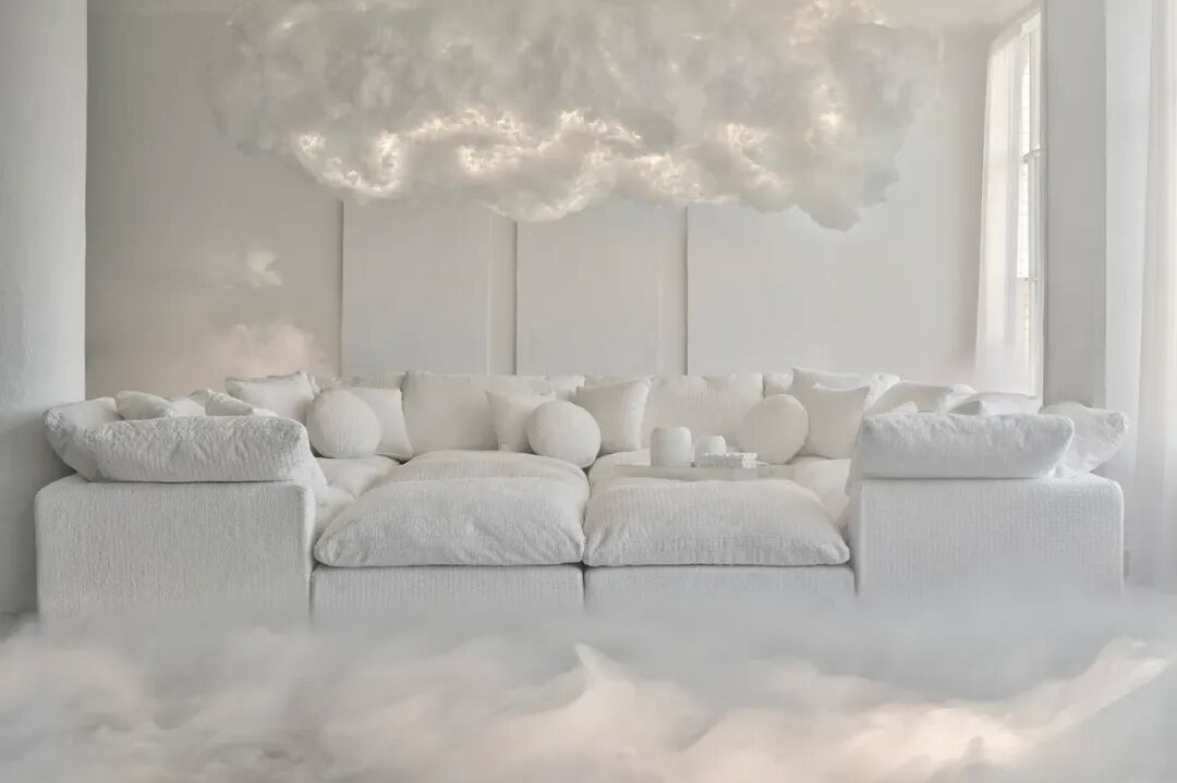 PANTONE 2026 年度流行色官宣！Cloud Dancer 云上舞白