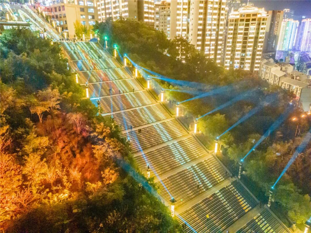 巫山"星光大道"刷屏了 - 重庆日报