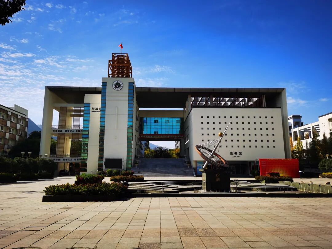 龙湾中学vr_龙湾中学_龙湾中学录取分数线2022