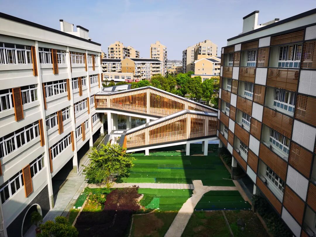 龙湾中学vr_龙湾中学_龙湾中学录取分数线2022