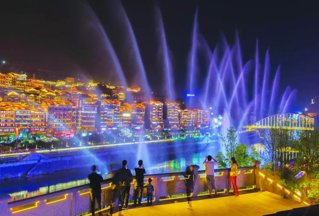 茅台酒镇,因茅台酒而享誉世界.