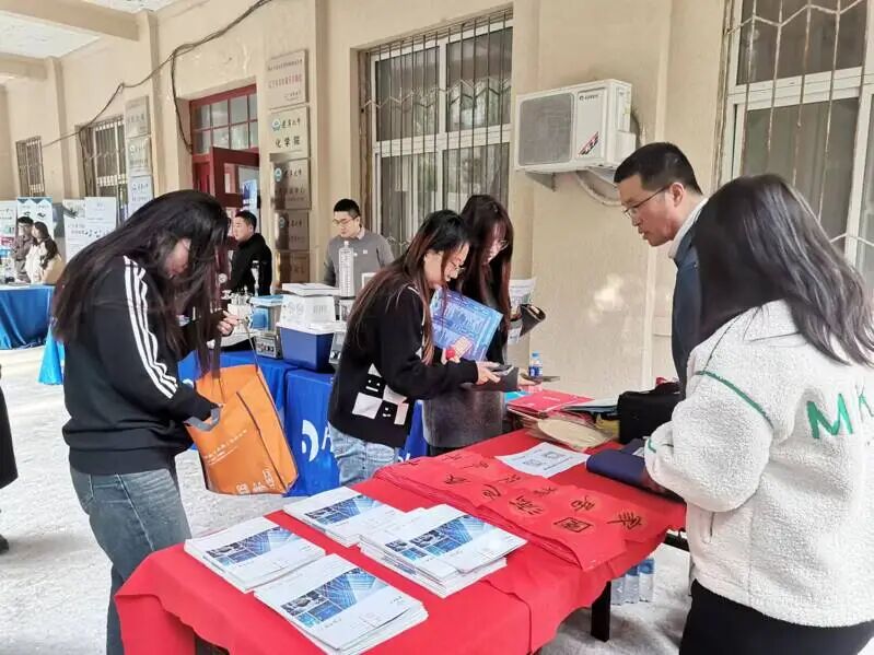 天津能譜科技參加遼寧高校校園行活動-遼寧大學站