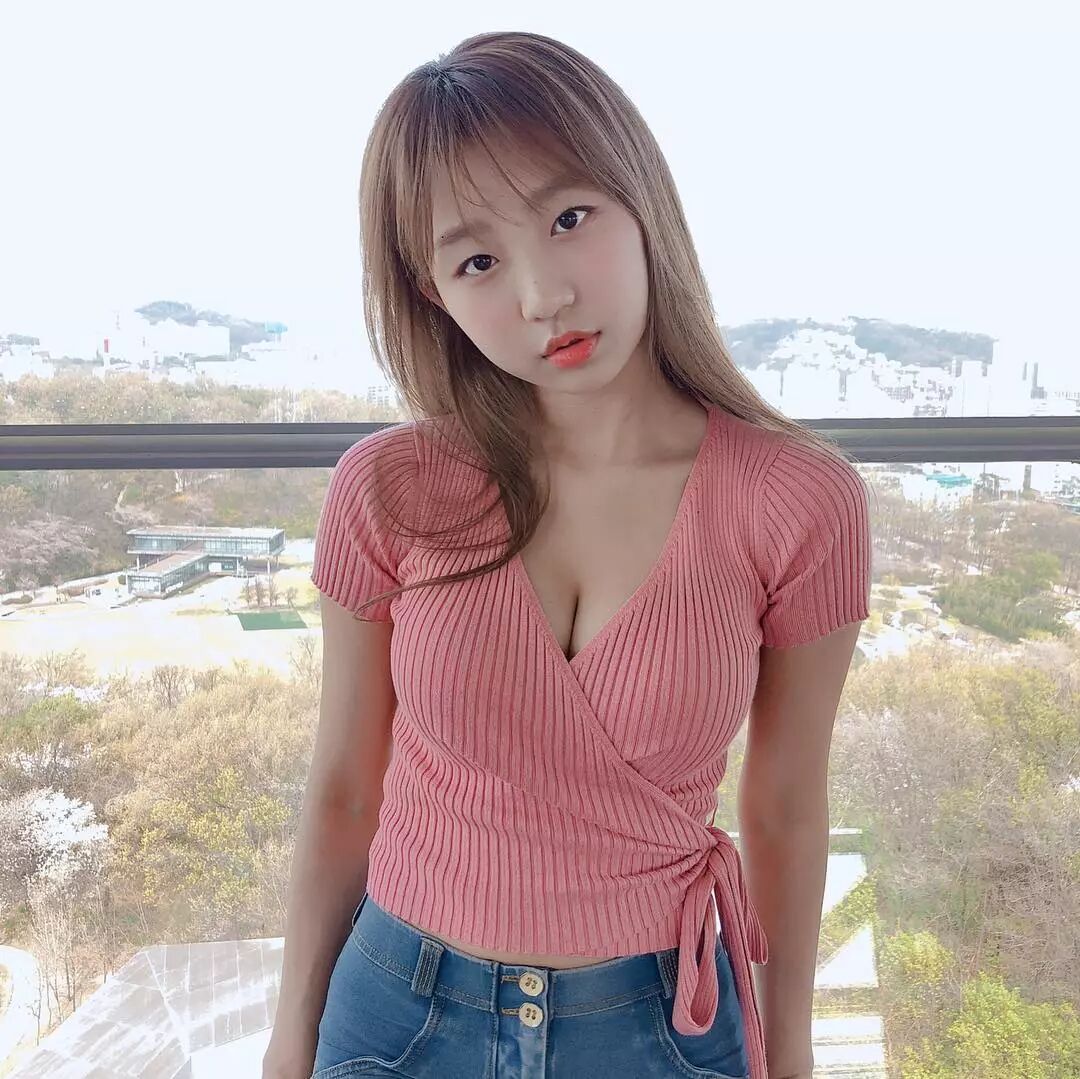 除了 SODA，這些胸器逼人的 DJ 小姐姐哪個頂得住？