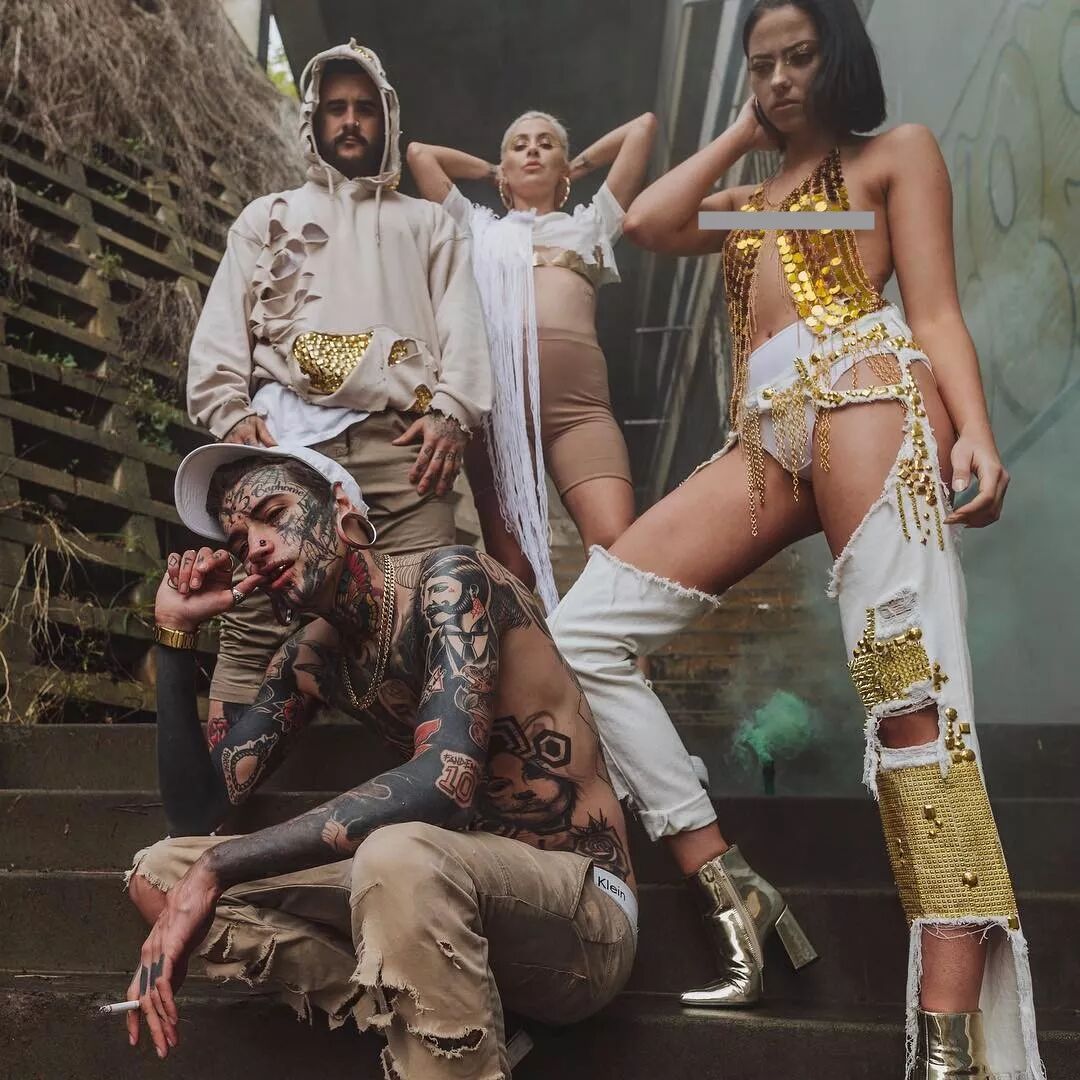 我 21 歲有 40 次身體改造，150 處紋身，你呢？