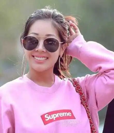 凭火辣身材将泫雅挤下榜 “韩国最辣女rapper”有多野（组图） - 25