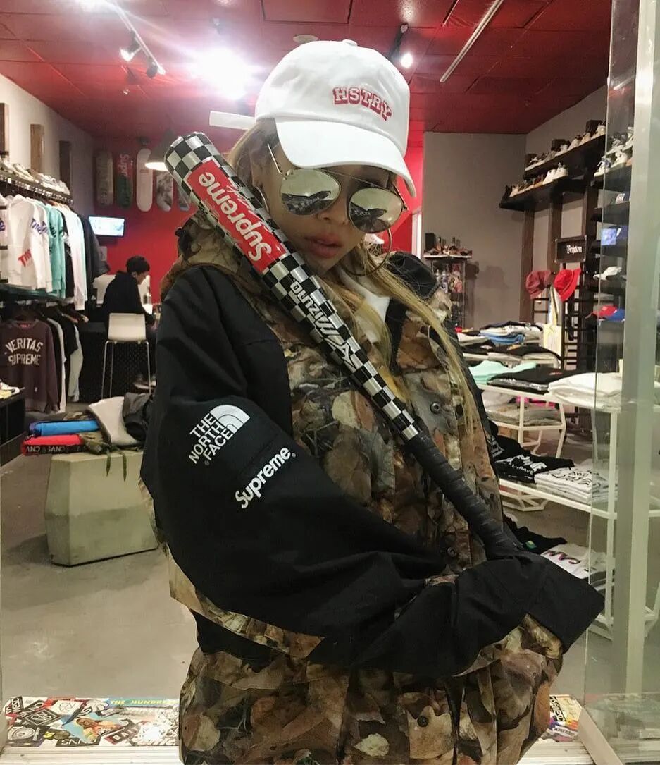 凭火辣身材将泫雅挤下榜 “韩国最辣女rapper”有多野（组图） - 24