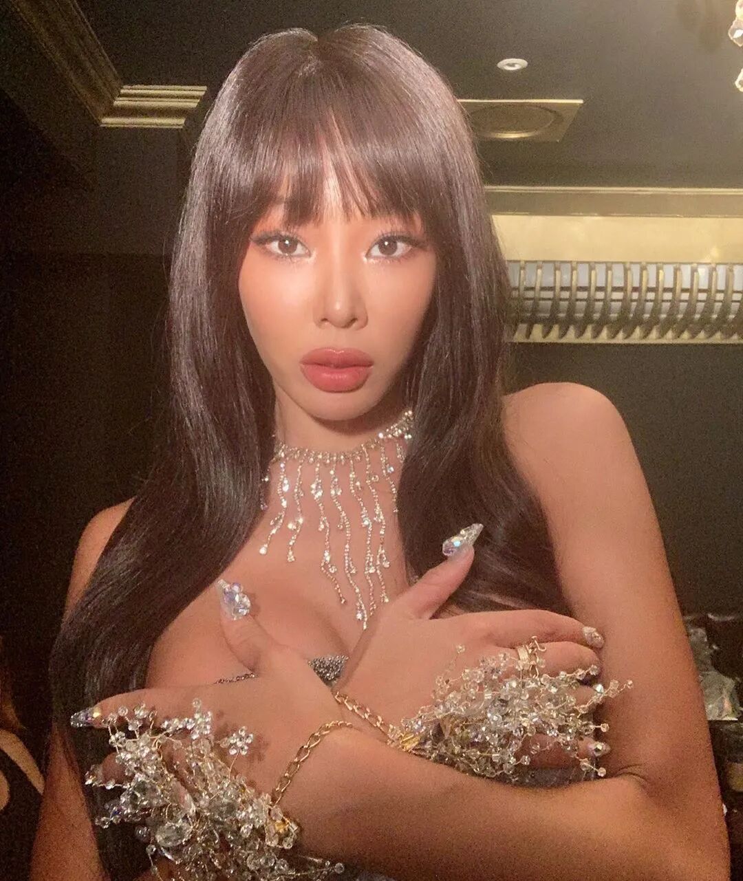 凭火辣身材将泫雅挤下榜 “韩国最辣女rapper”有多野（组图） - 56
