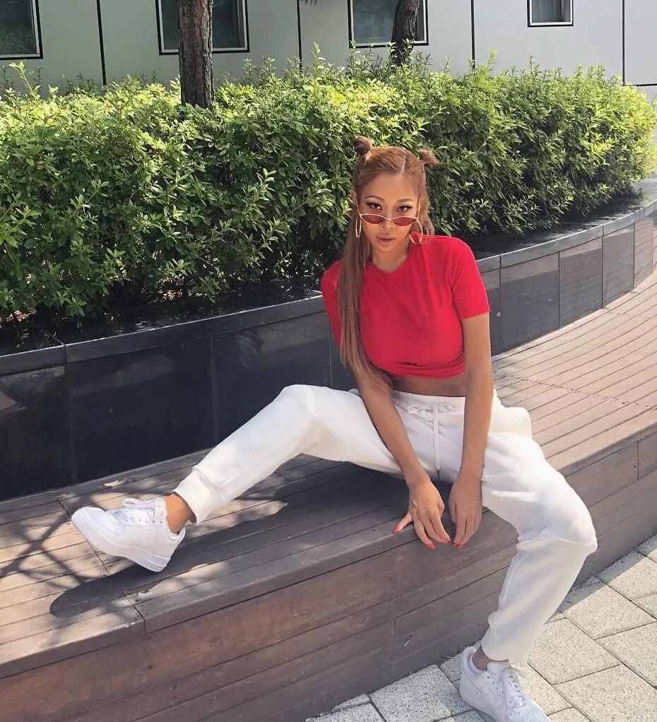 凭火辣身材将泫雅挤下榜 “韩国最辣女rapper”有多野（组图） - 30