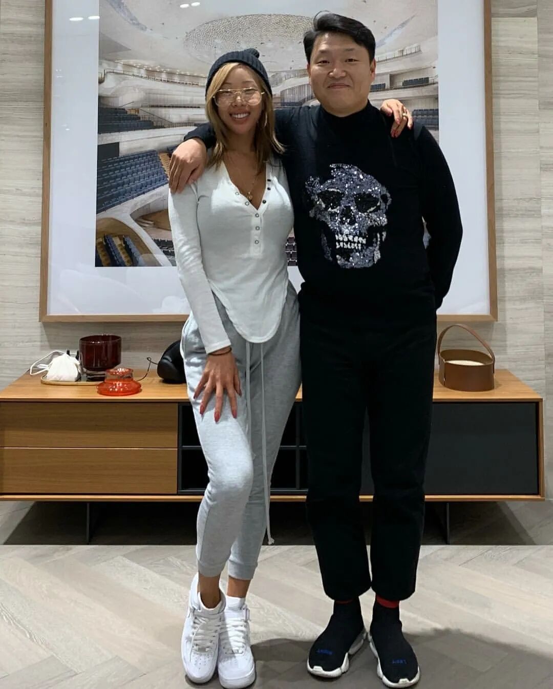 凭火辣身材将泫雅挤下榜 “韩国最辣女rapper”有多野（组图） - 49