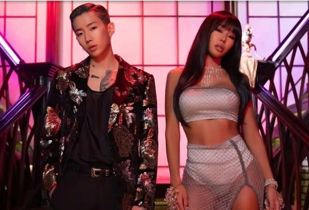 凭火辣身材将泫雅挤下榜 “韩国最辣女rapper”有多野（组图） - 48