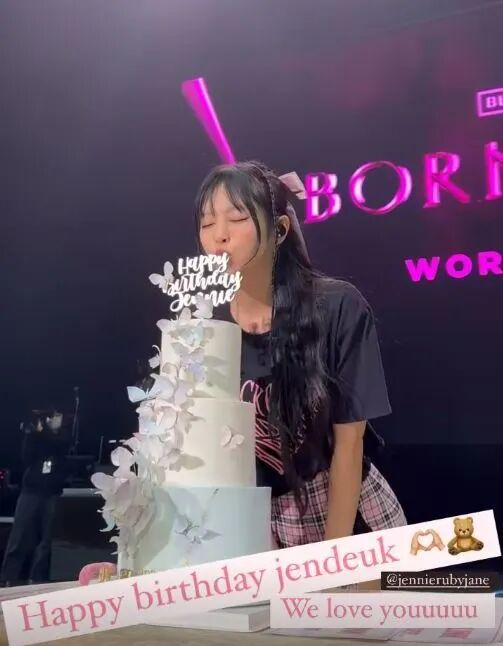 jennie生日化身"兔女郎"大秀美腿!无数大咖秒变粉丝为其庆生 - nft