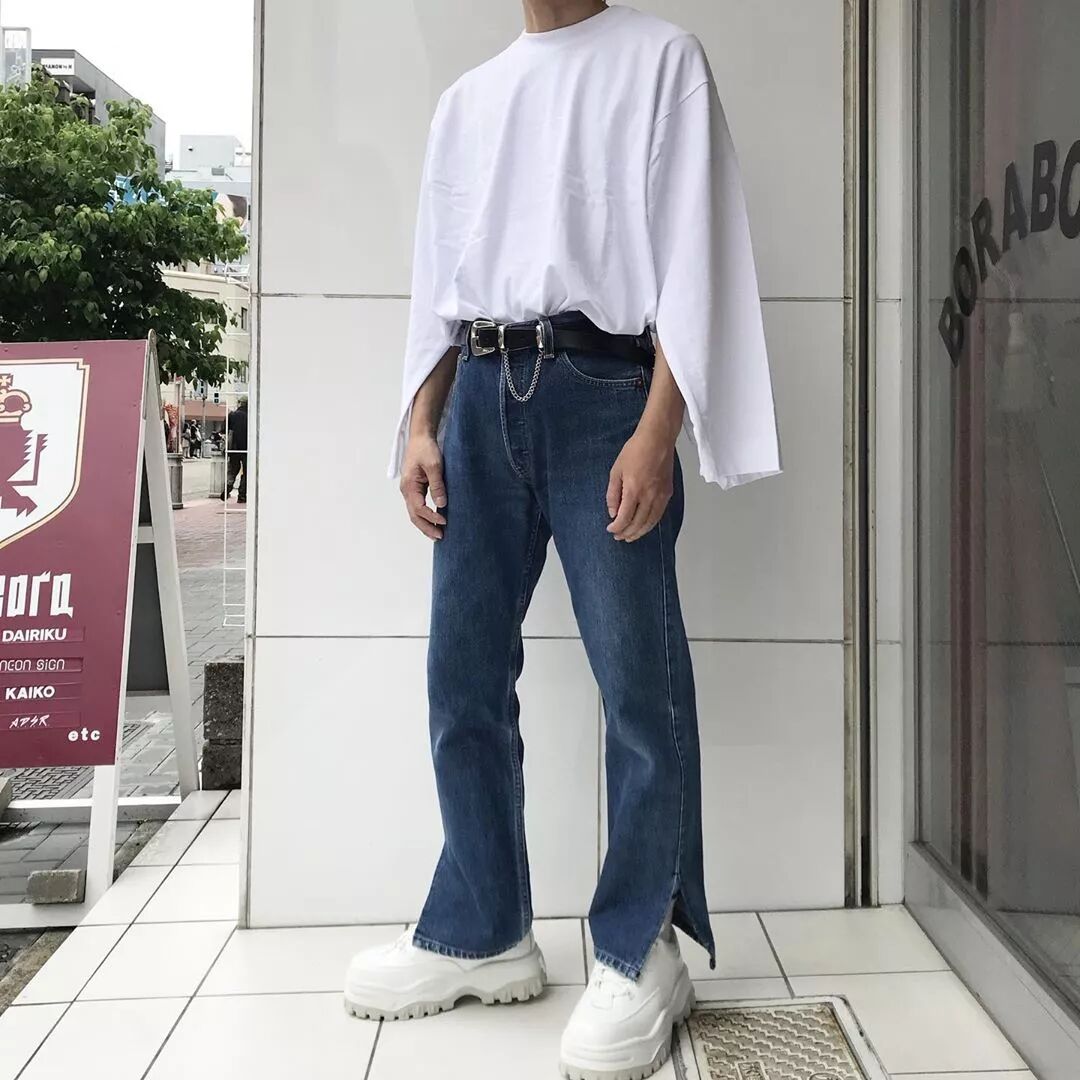 今夏 IG 上最火的 5 雙小白鞋，不用花大錢就能輕鬆買到而且還是泫雅同款？