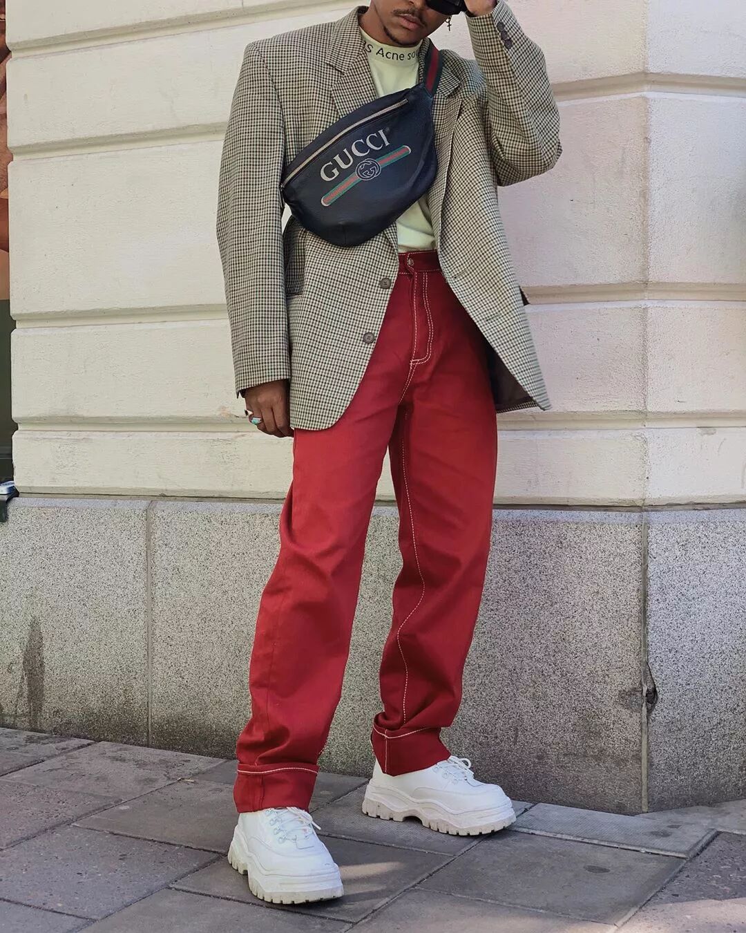 今夏 IG 上最火的 5 雙小白鞋，不用花大錢就能輕鬆買到而且還是泫雅同款？