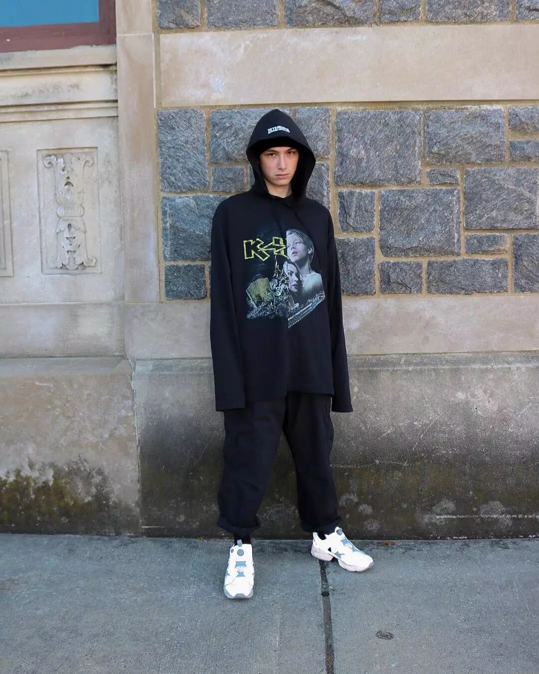 今夏 IG 上最火的 5 雙小白鞋，不用花大錢就能輕鬆買到而且還是泫雅同款？