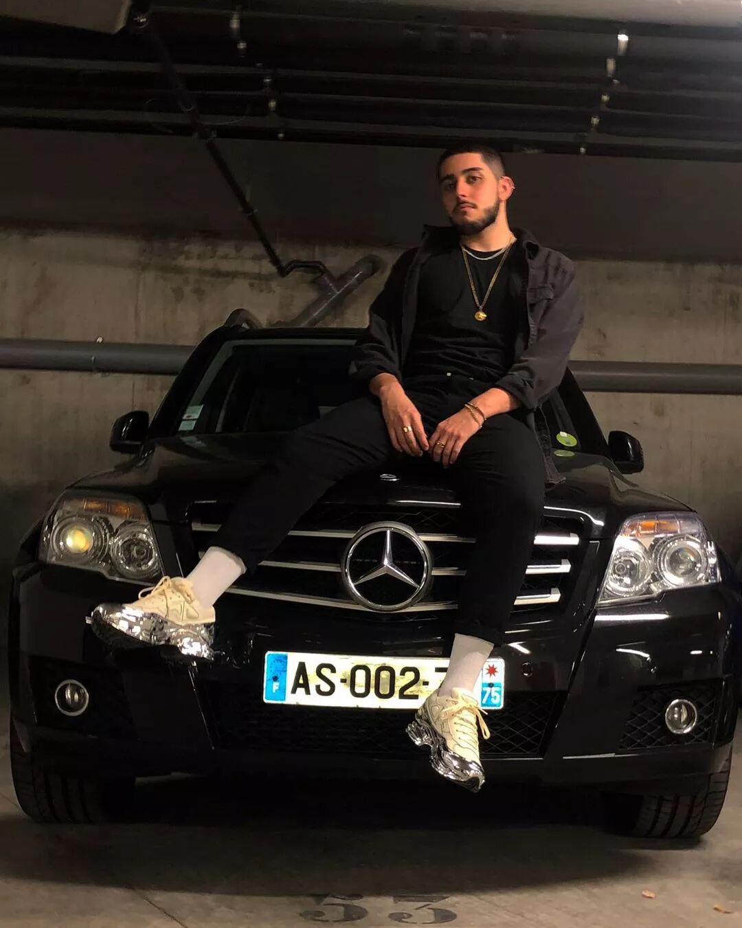 今夏 IG 上最火的 5 雙小白鞋，不用花大錢就能輕鬆買到而且還是泫雅同款？