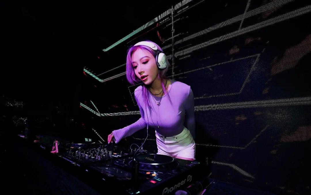 《新说唱》御用女dj,身材实力秒杀"放歌王"! - 潮人 - 瓦斯阅读