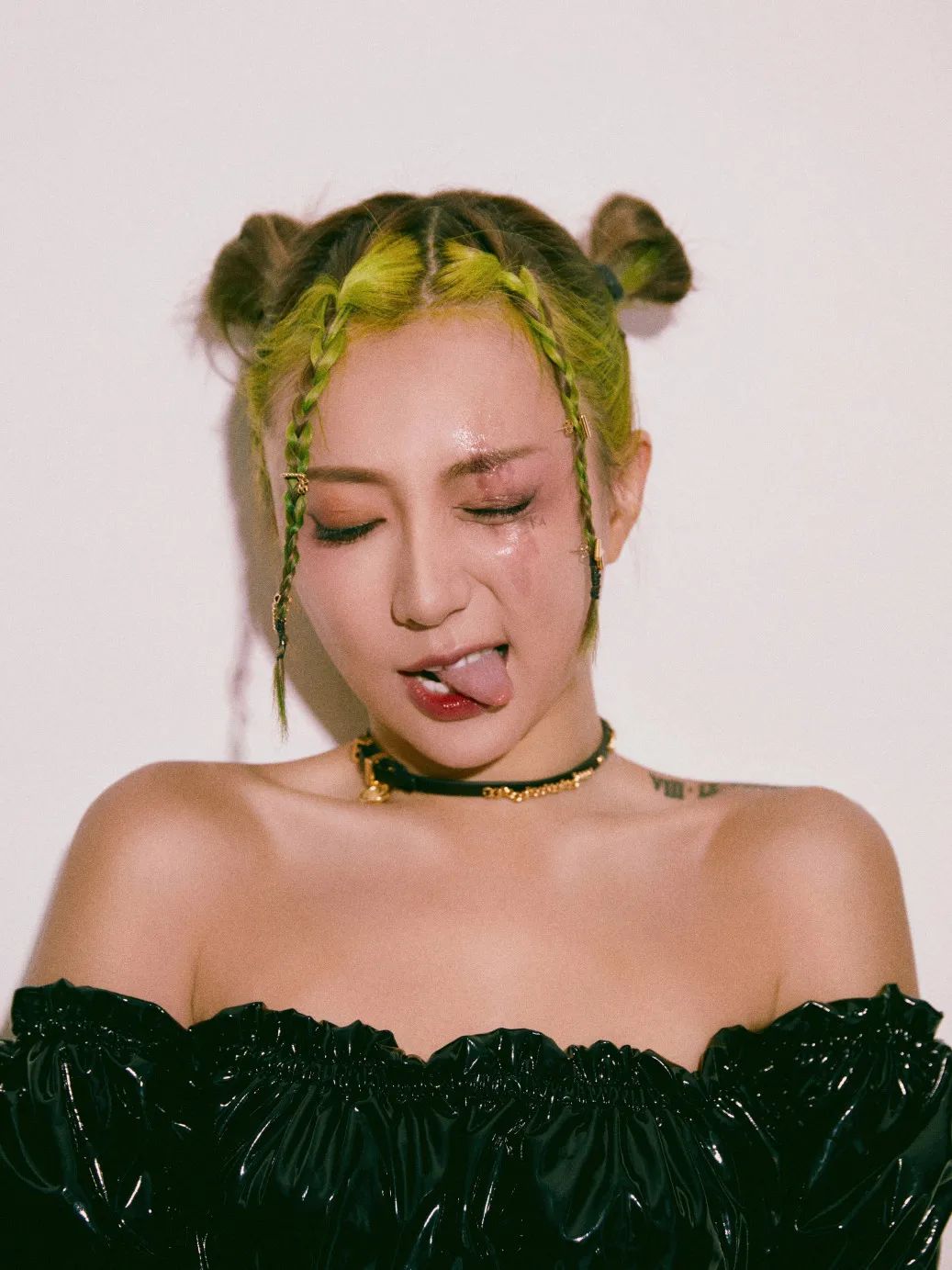 《新说唱》御用女dj,身材实力秒杀"放歌王"! - 潮人 - 瓦斯阅读