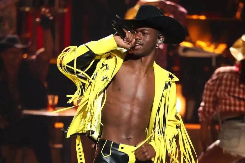 明星| 靠神曲《Old Town Road 》爆紅的說唱歌手 Lil Nas X 宣告出櫃了!