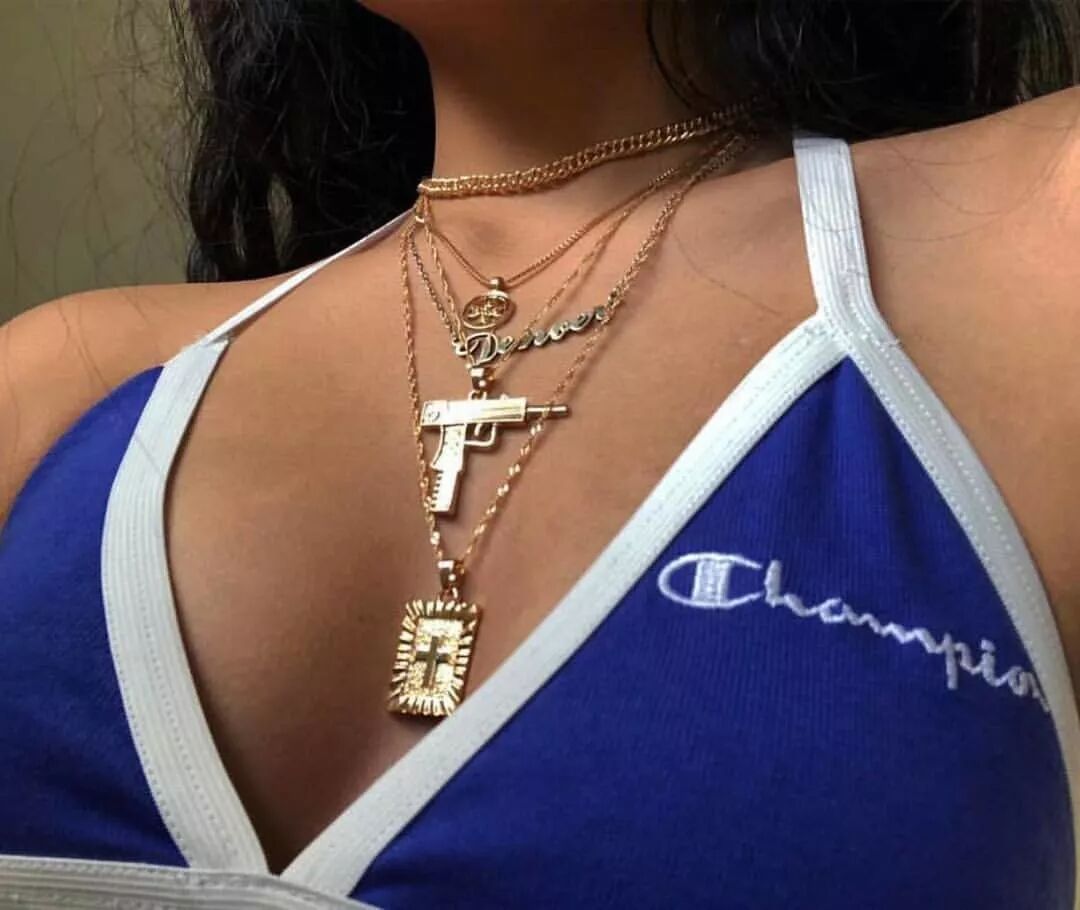 讓 Jennie、Kylie 剁手的舊衣服，是 Fuckboi 永遠不懂的無價之寶！