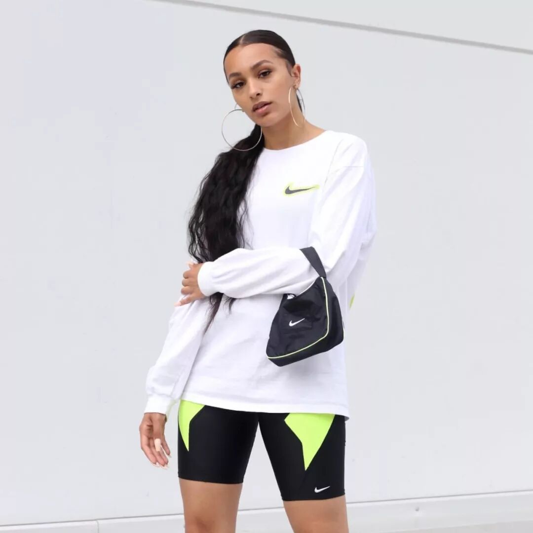 讓 Jennie、Kylie 剁手的舊衣服，是 Fuckboi 永遠不懂的無價之寶！