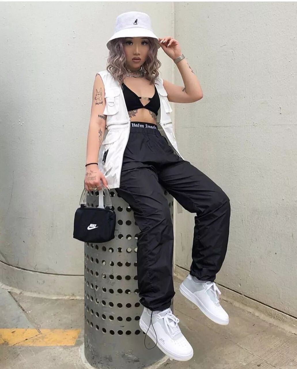 讓 Jennie、Kylie 剁手的舊衣服，是 Fuckboi 永遠不懂的無價之寶！