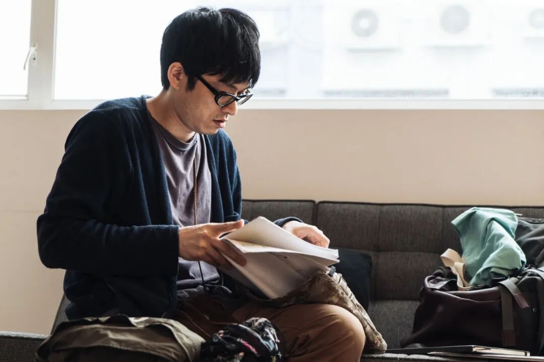 辞掉月薪三千的平面设计后，我的涂鸦成为了潮人穿在身上的logo