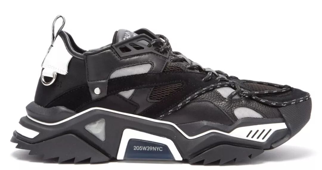今夏最值得購入的 6 款黑色球鞋，主角絕對不是 YEEZY