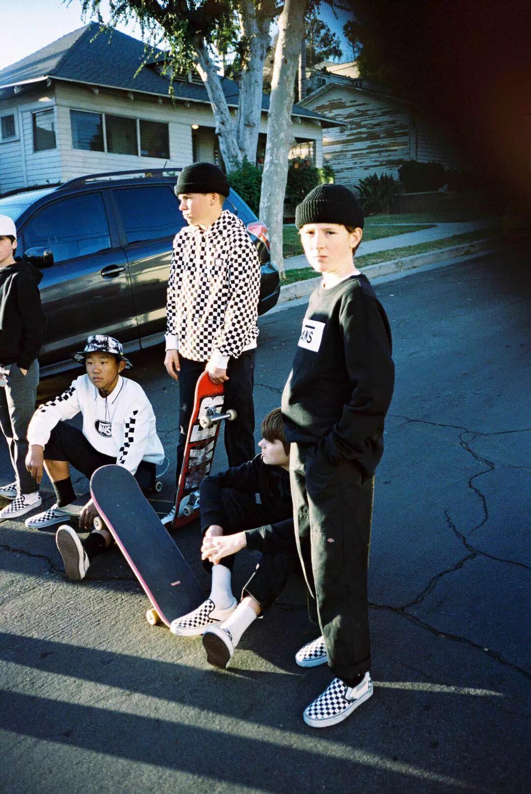 為什麼小賈和 GD 都愛 vans 棋盤格？