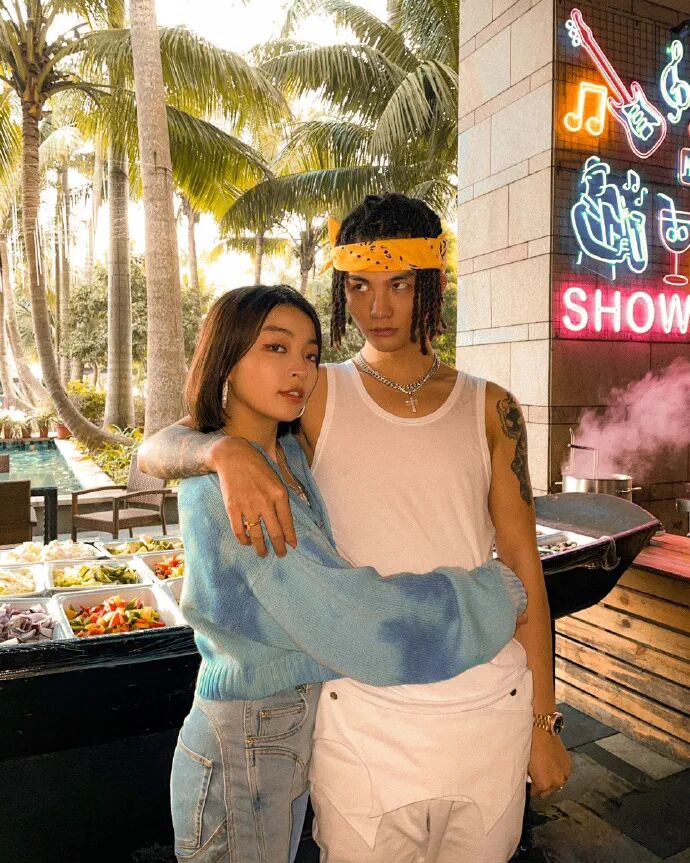 vava丁太升互怼上热搜,整个说唱圈都在教丁老师做事?