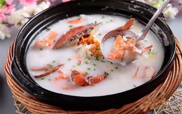 【美食明约】一个你一定要去尝尝的特色海鲜砂锅粥店|成都水产捕捞联